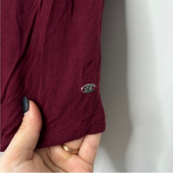 AMERICAN EAGLE OUTFITTERS Burgundy Navy Blue
3/4 Sleeve Jegging T Size Small - Picture 5 of 7